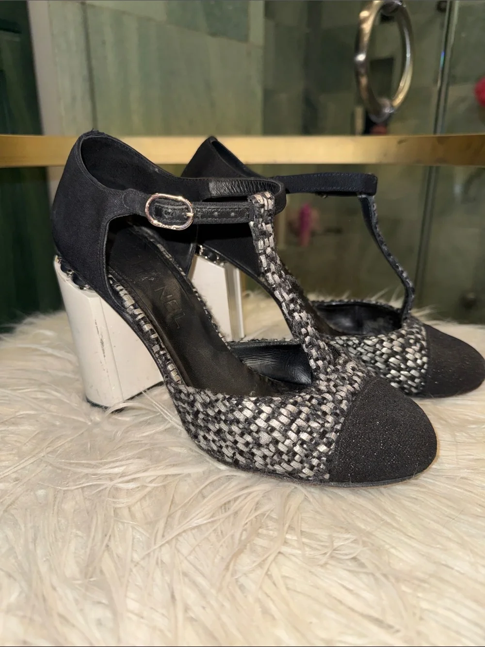 Chanel Black/Monochrome Tweed Fabric Chain T Strap Pumps Size 38.5